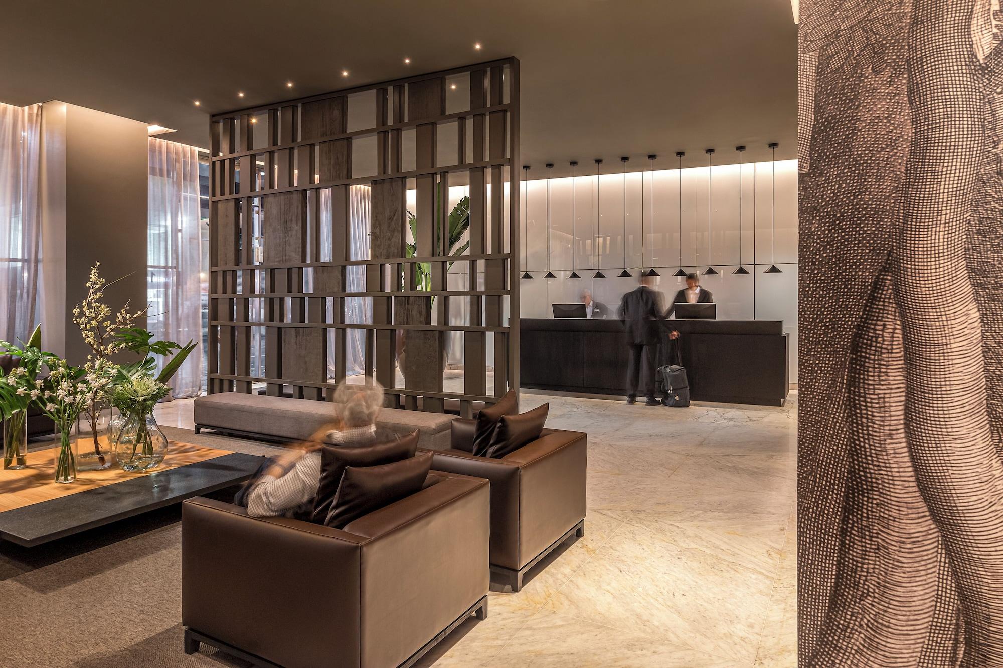Vista Lobby Broadway Hotel & Suites