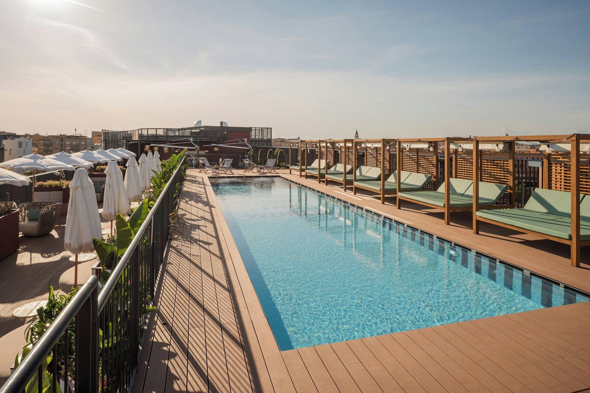 Vista Piscina The Social Hub Rome