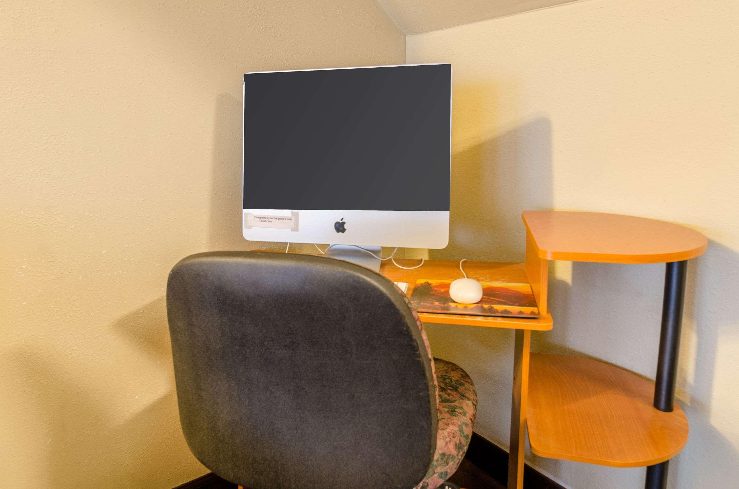 Centro de Negocios Rodeway Inn