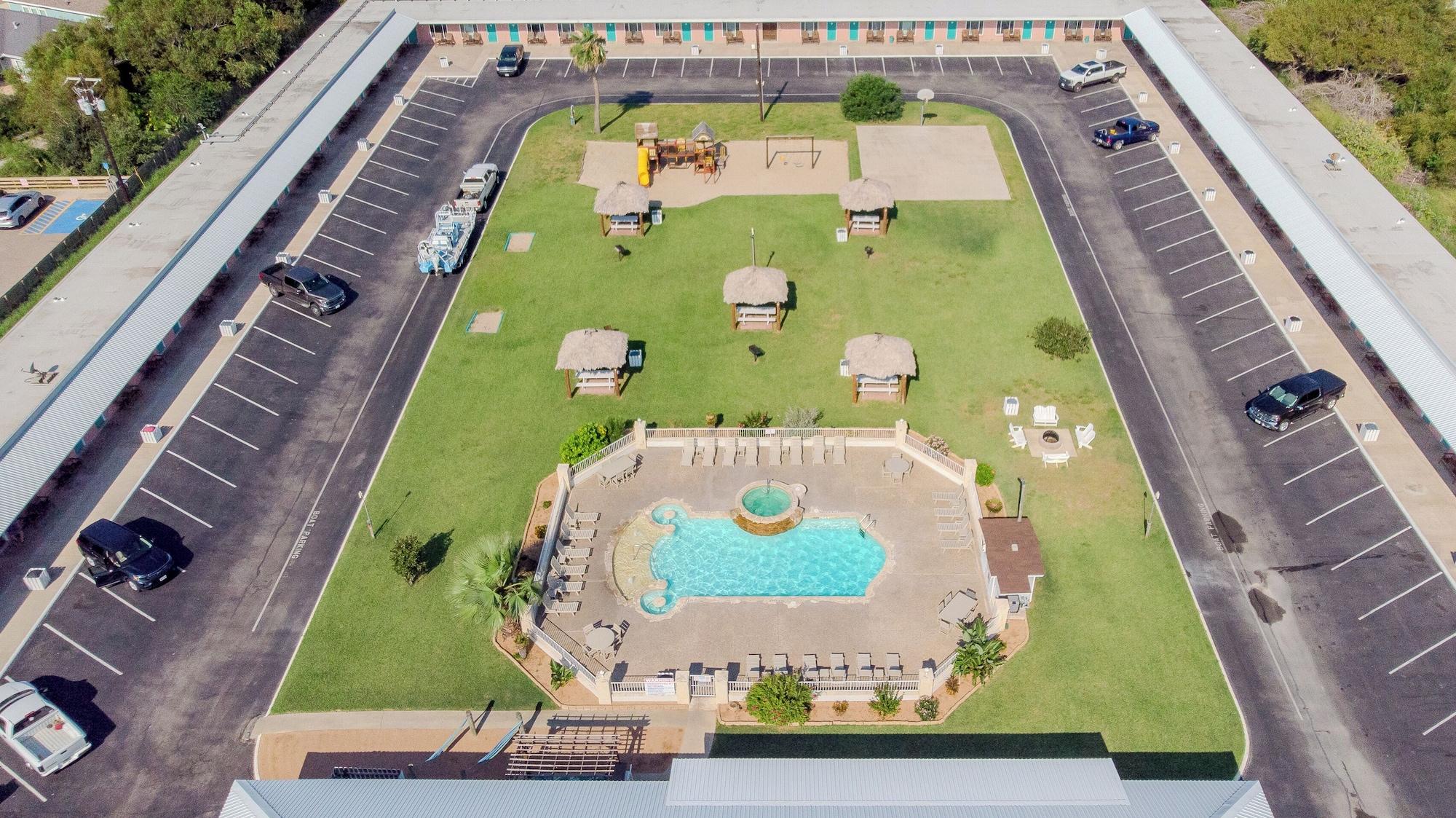 Vista Exterior Shark Reef Resort Motel & Cottages