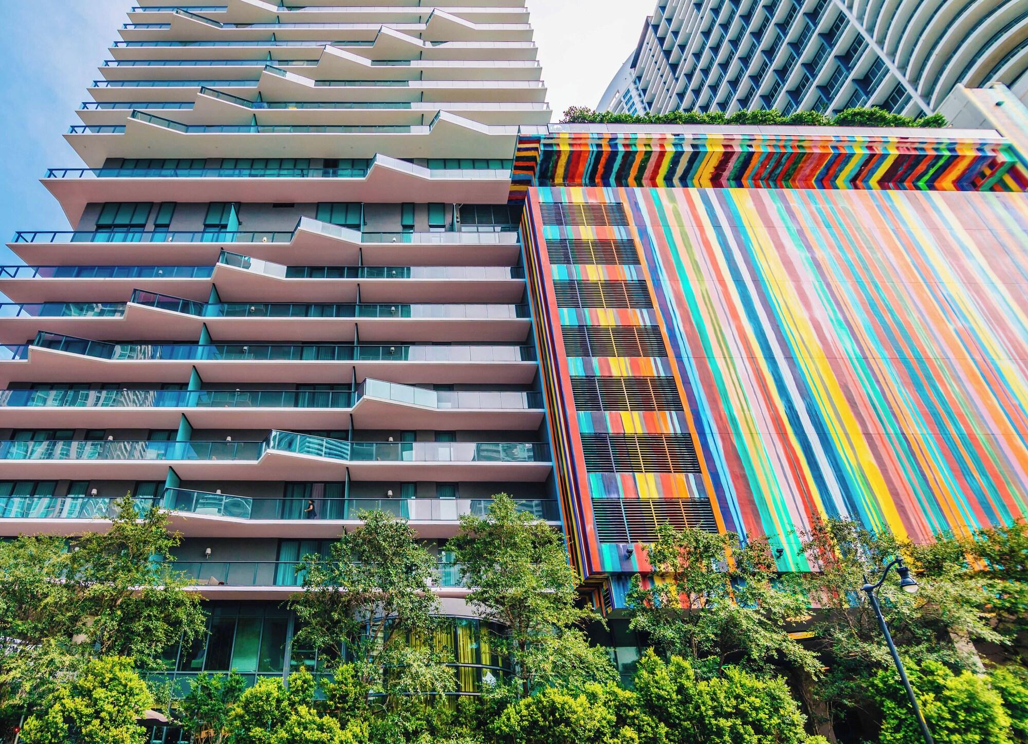 Vista Exterior Dua Miami, Autograph Collection
