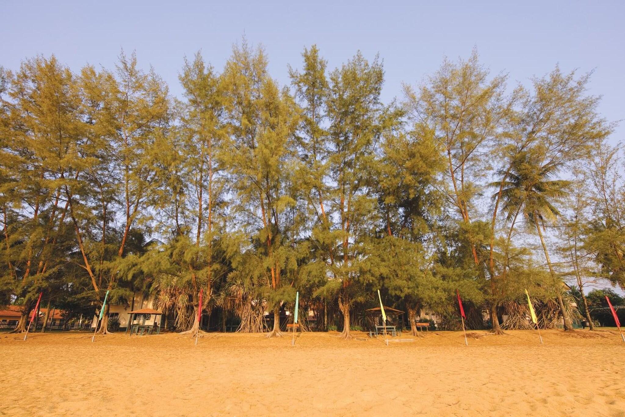 Playa The Qamar Paka Terengganu