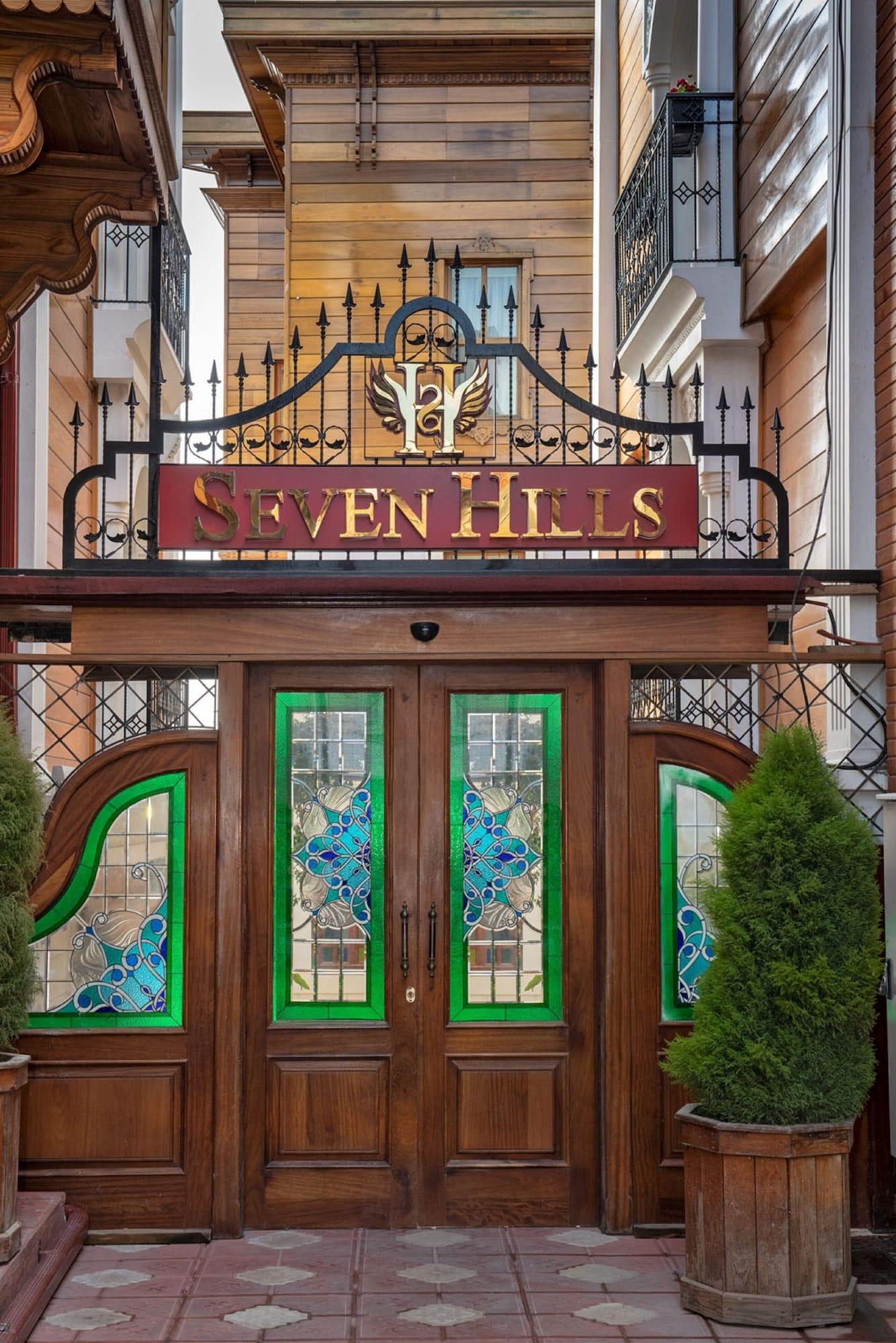 Vista Exterior Seven Hills Palace & Spa