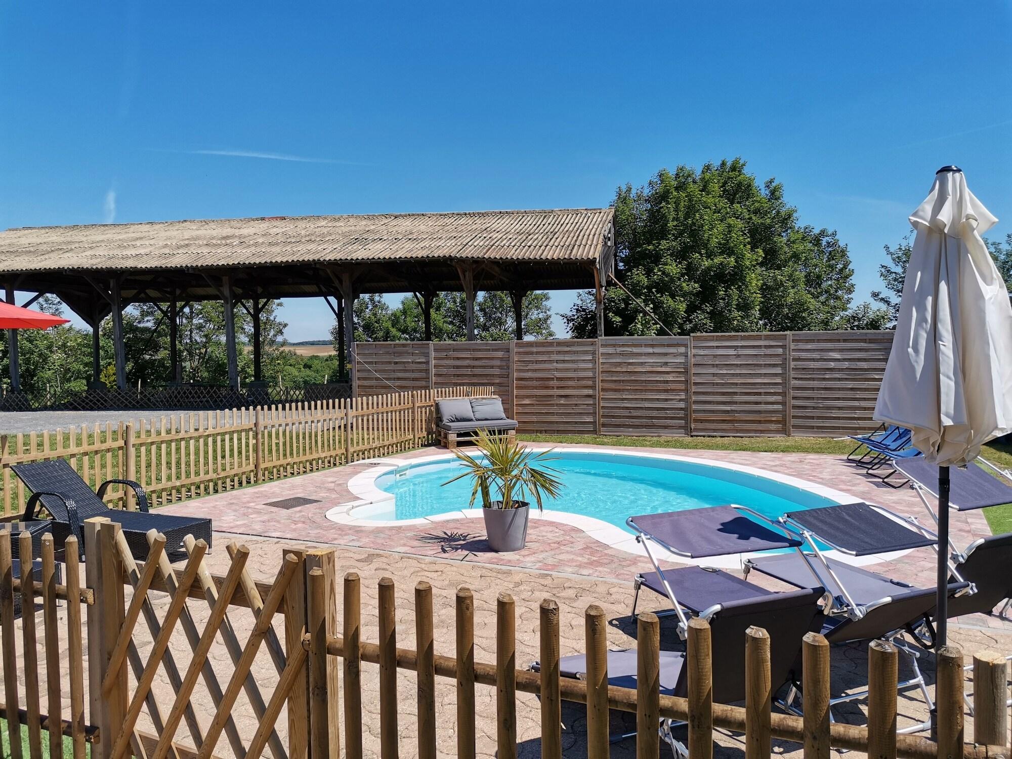 Vista Piscina Les Clefs de L Argilière