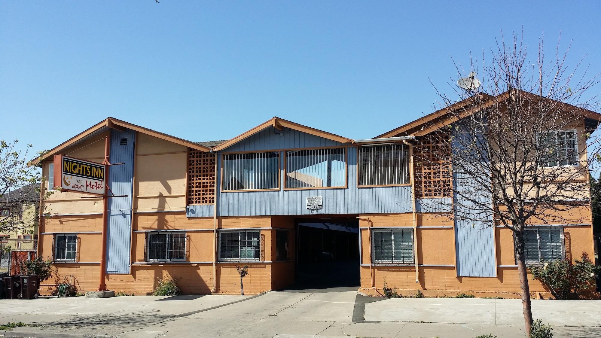 Varios Nights Inn Motel