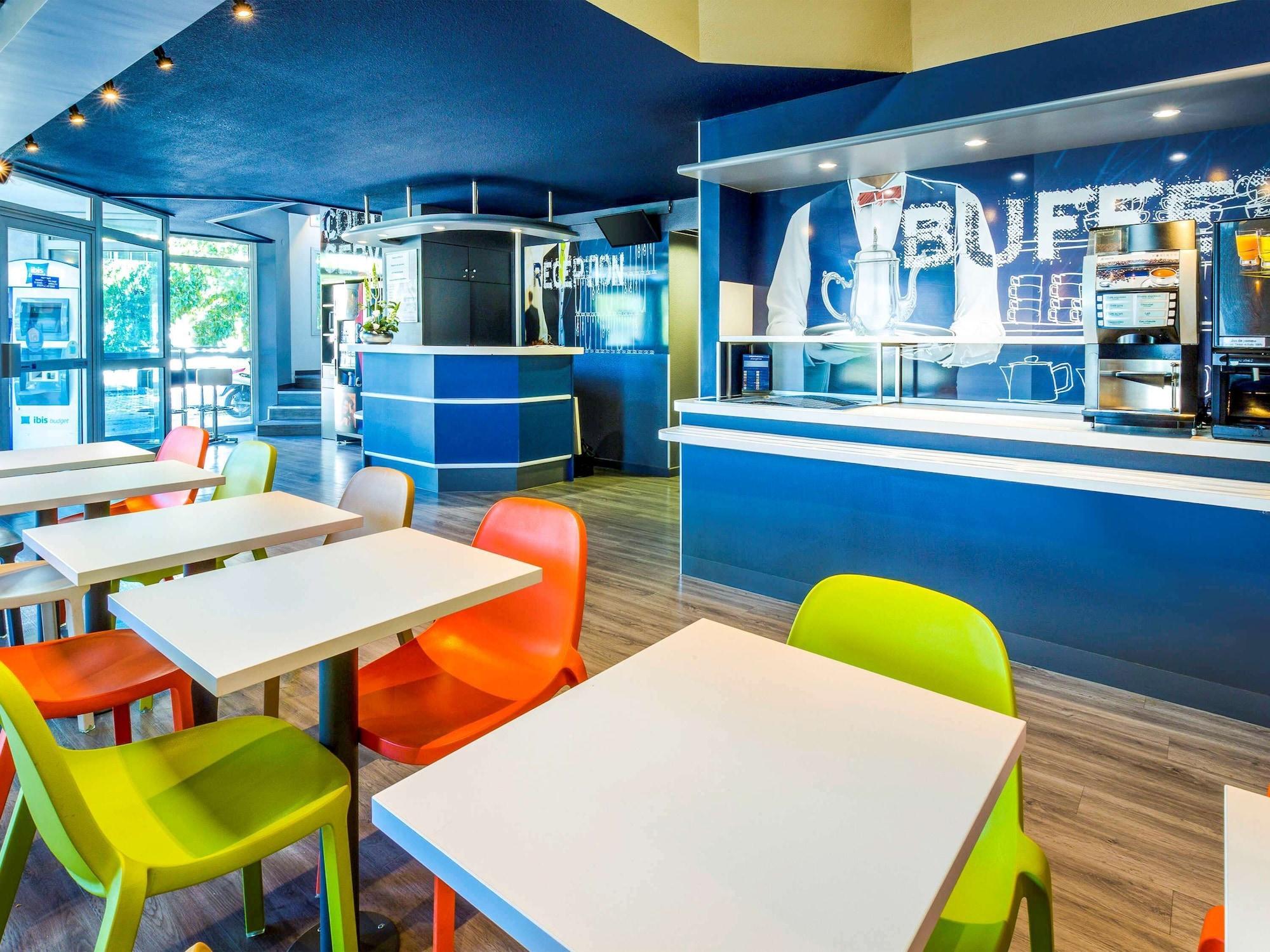 Varios ibis budget Aubagne Les Paluds Agora