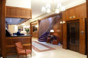 Alojamiento - Regis Orho Hotel