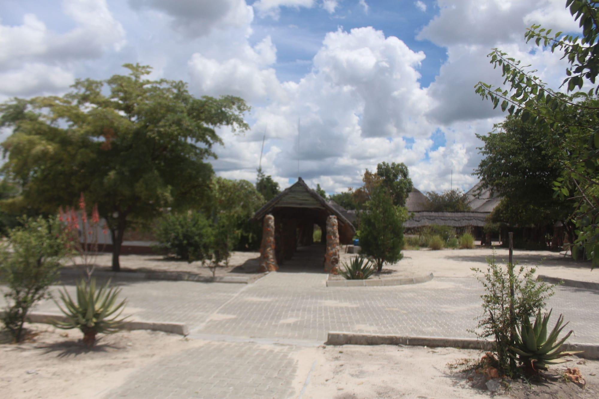 Vista Lobby Pelican Lodge and Camping
