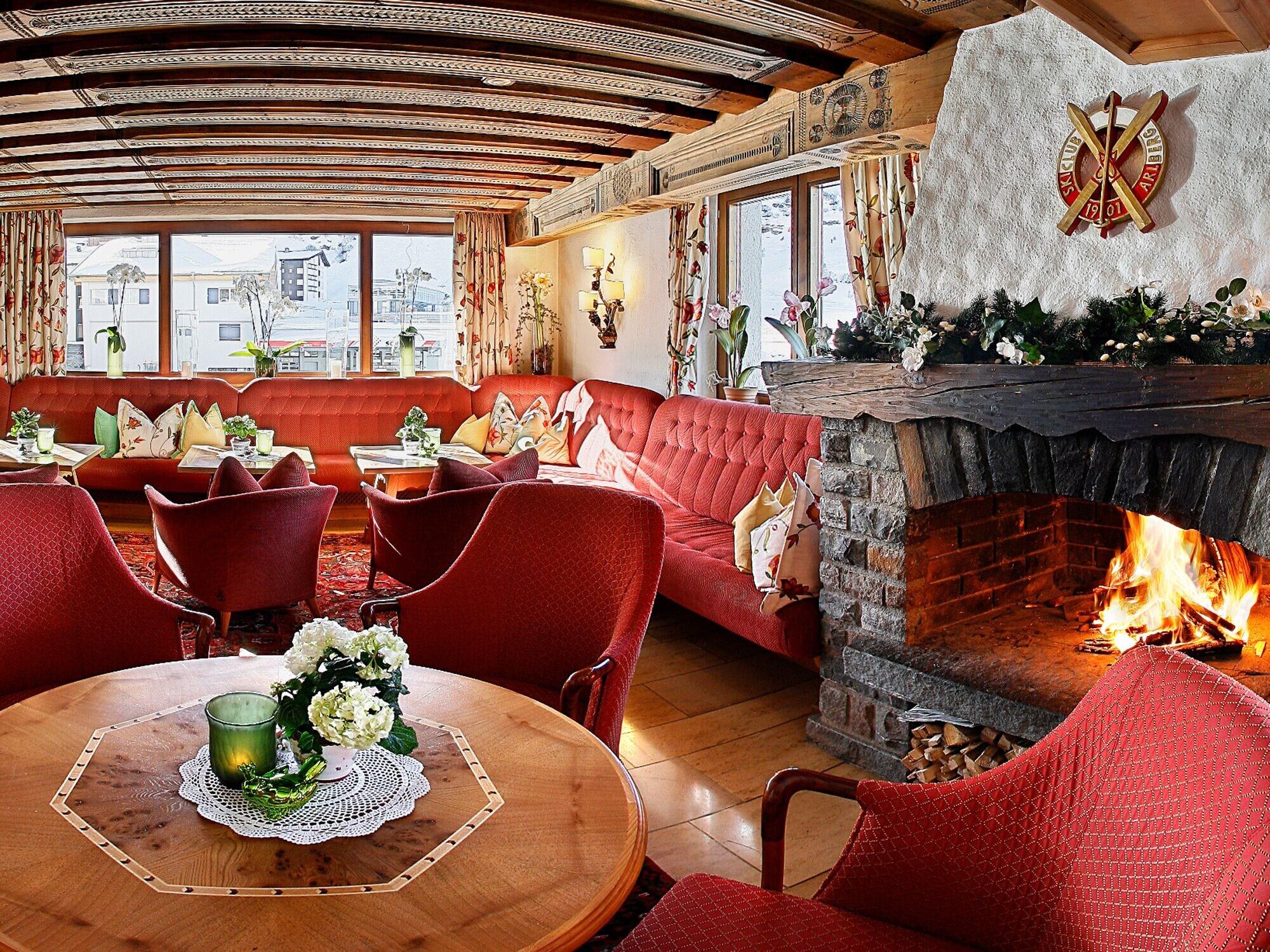Bar/Salón Hotel Ulli
