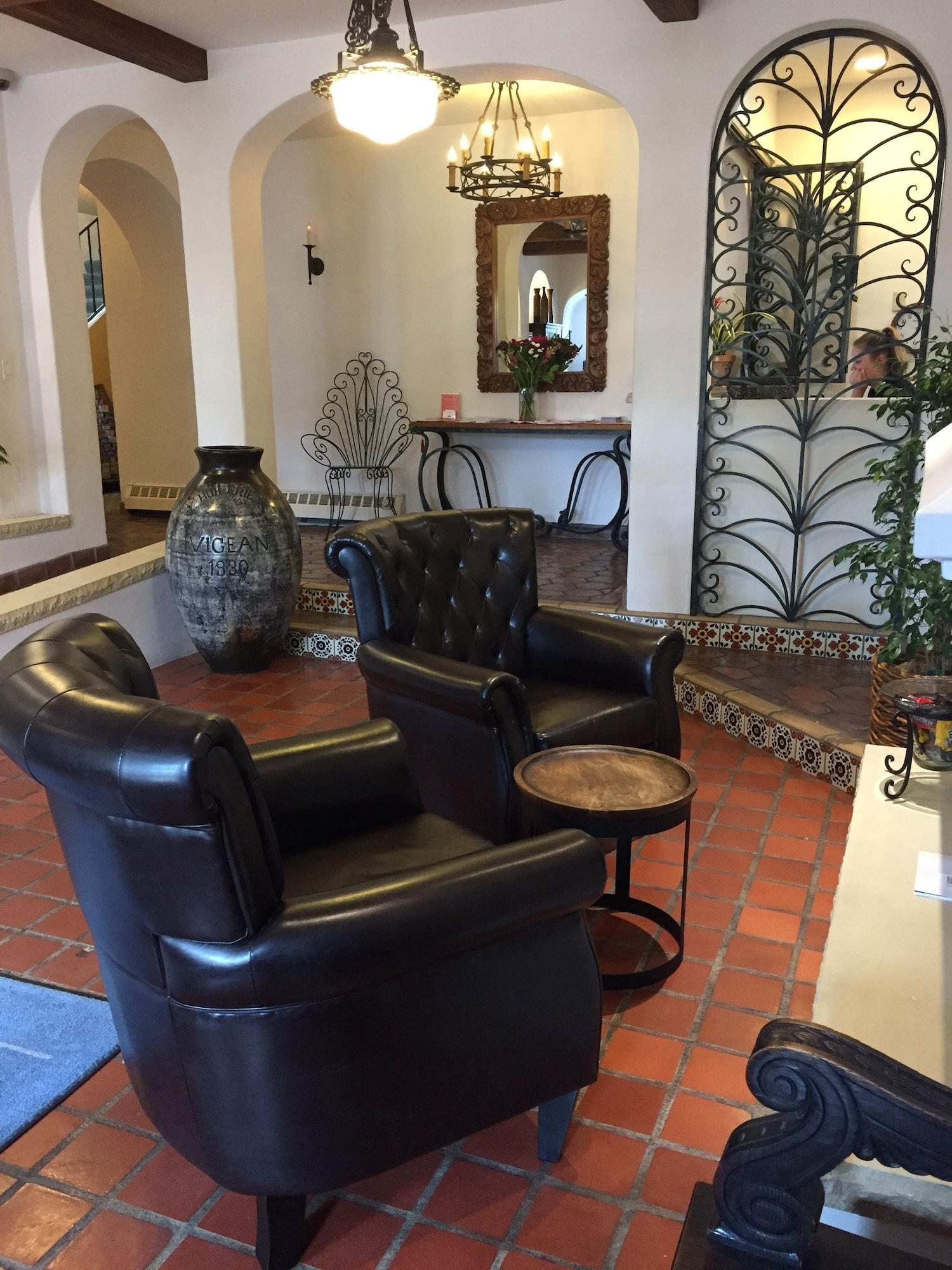Vista Lobby The Eagle Inn