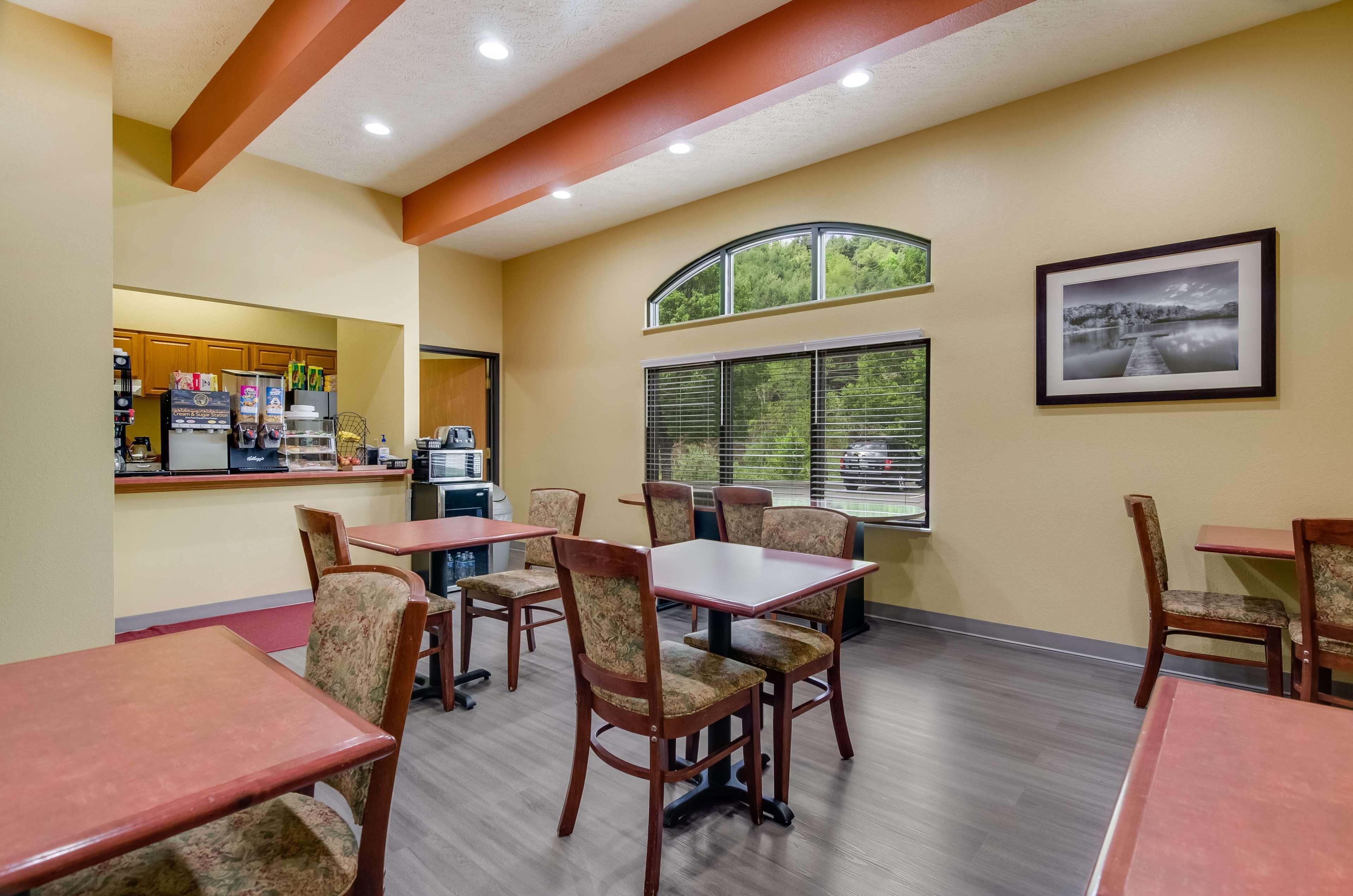 Restaurant Americas Best Value Inn & Suites Independence VA