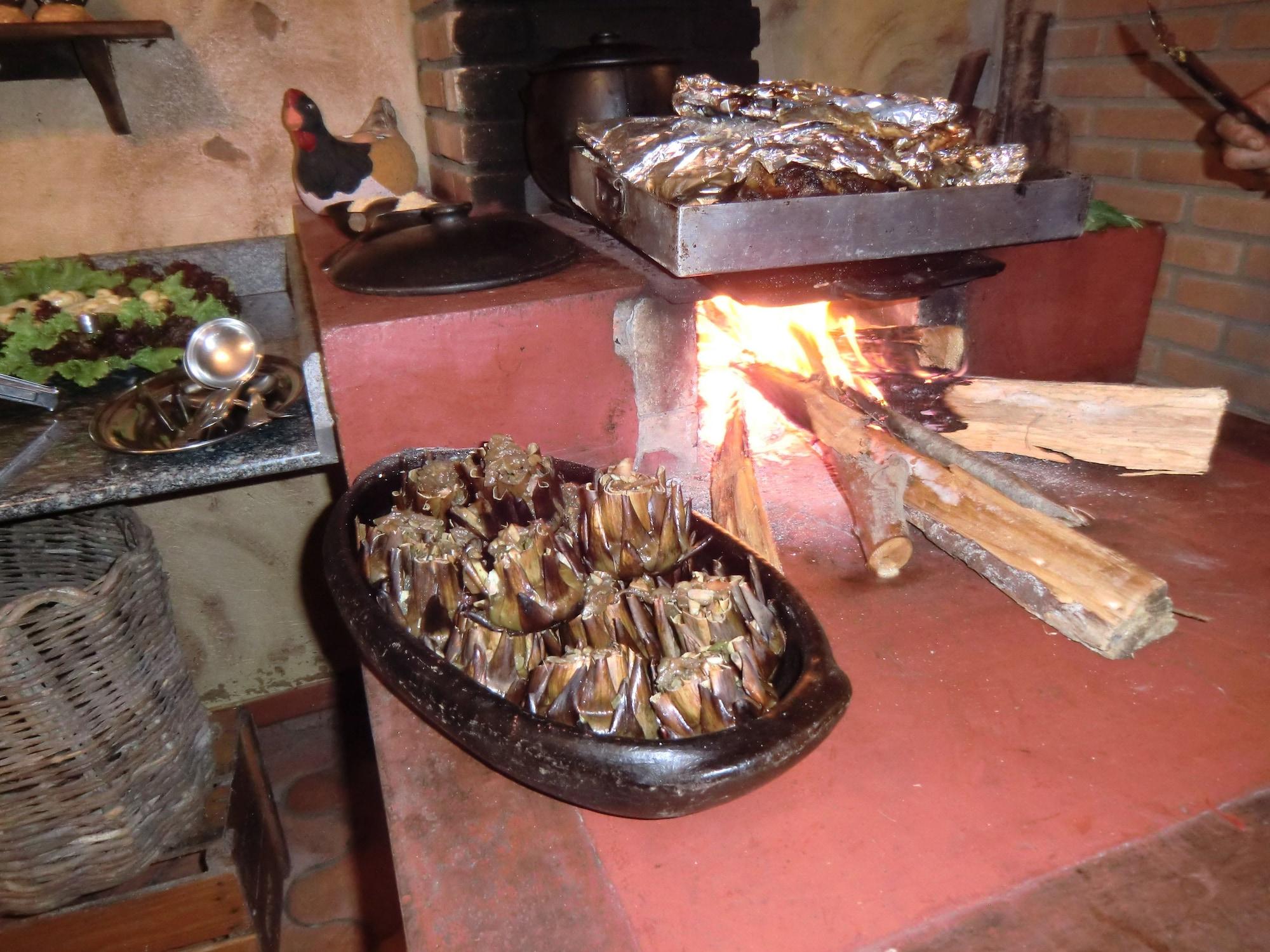 Restaurant Pousada Recanto dos Pinheiros