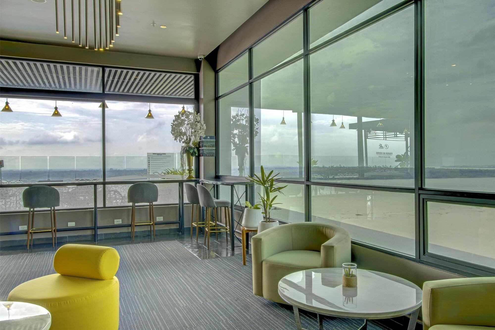 Vista Lobby Doubletree By Hilton Guayaquil