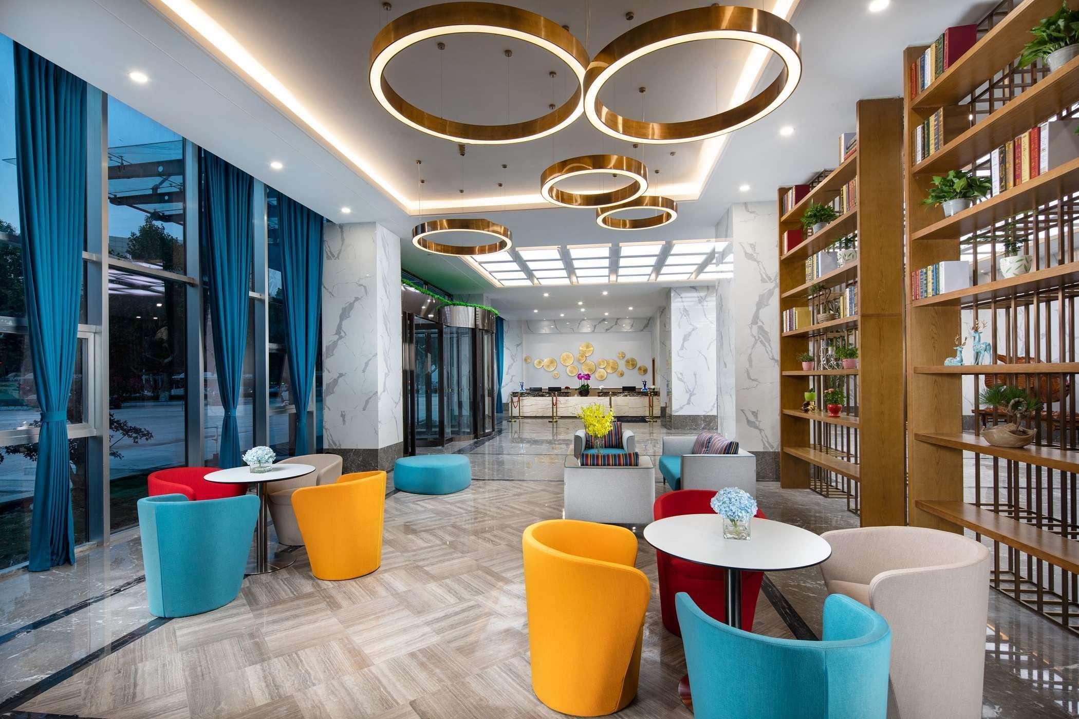 Bar/Salón Ramada Encore Wyndham Linyi