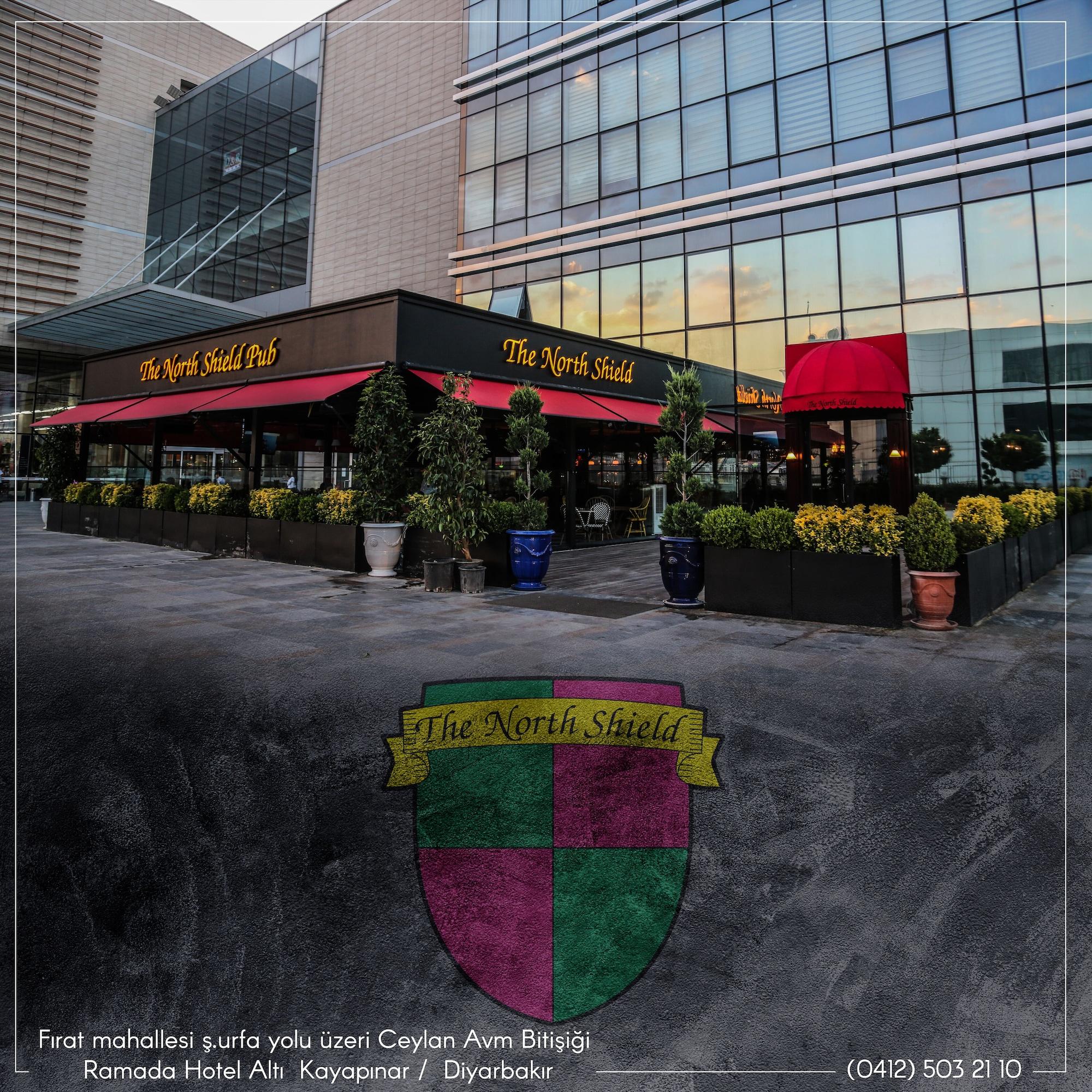 Bar/Salón Ramada by Wyndham Diyarbakir