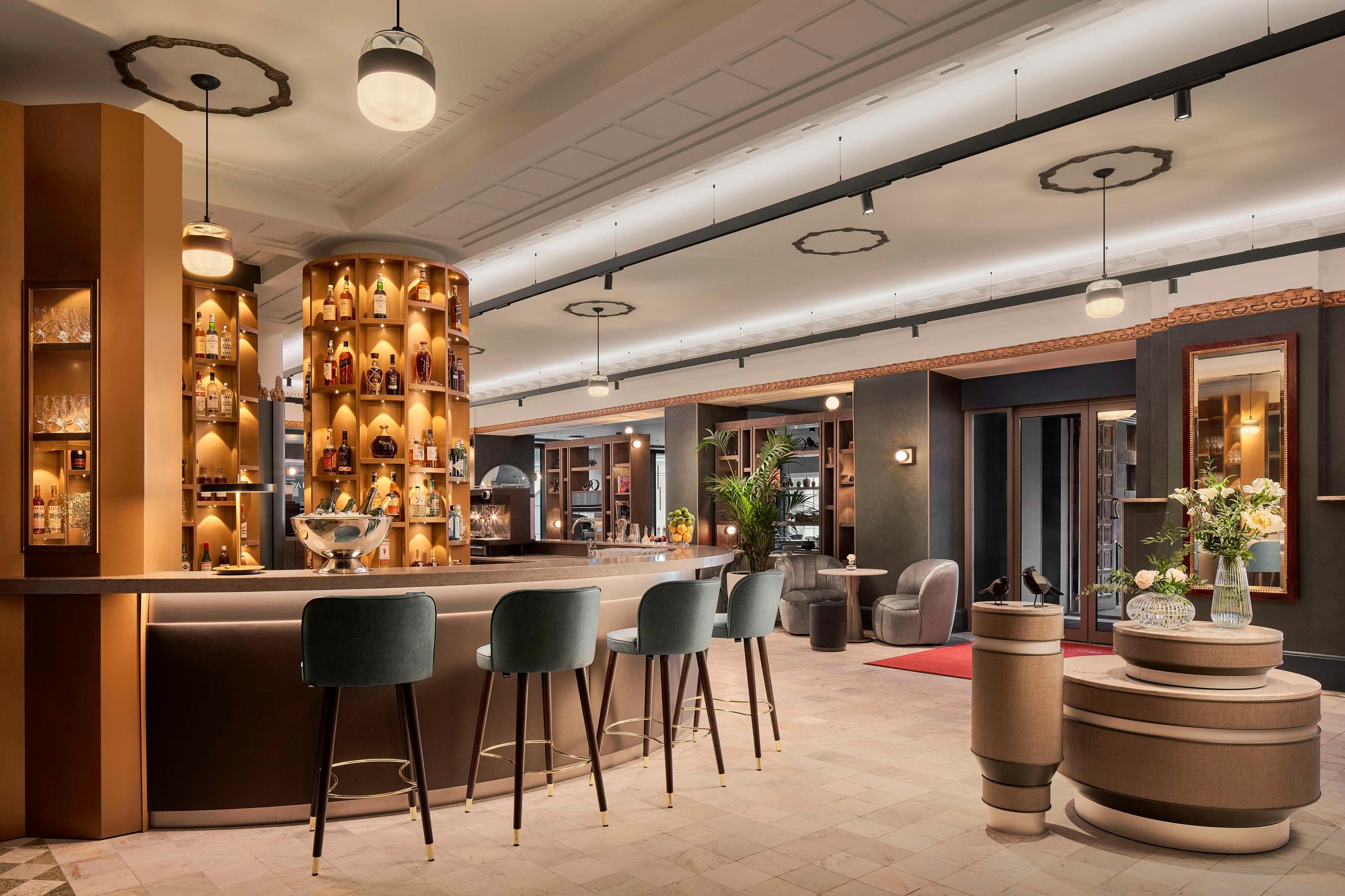 Bar/Salón NH Collection Helsinki Grand Hansa