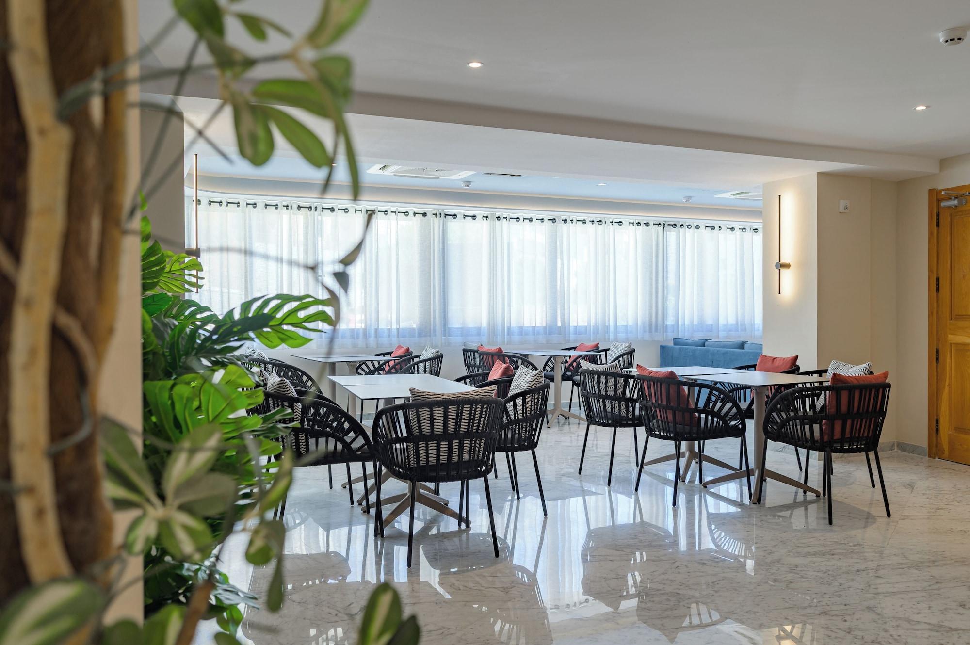 Vista Lobby Xemxija Bay Hotel