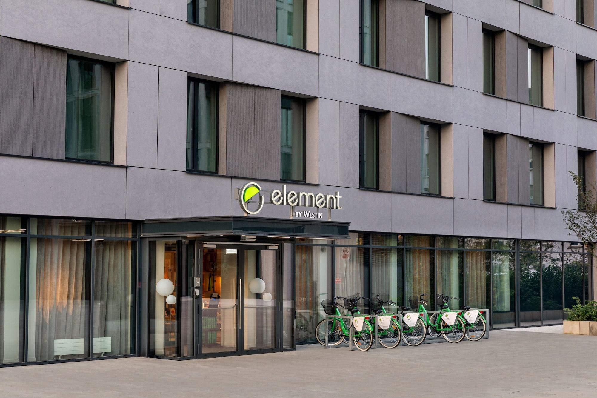 Vista da fachada Element by Marriott Wroclaw
