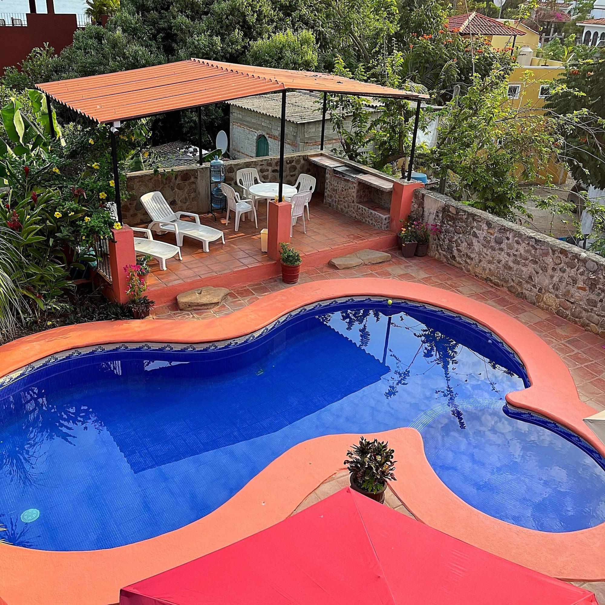 Varios Casa Monarca