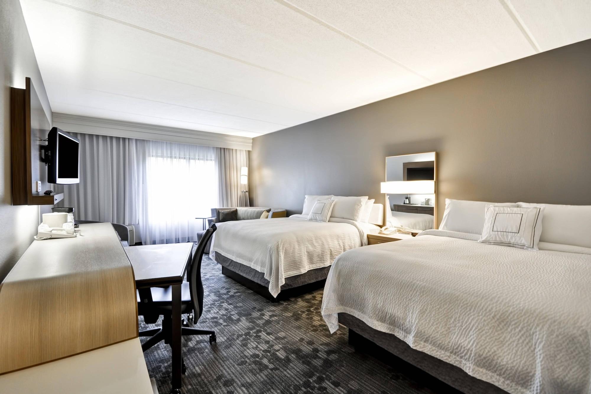 Habitación Courtyard by Marriott Dalton