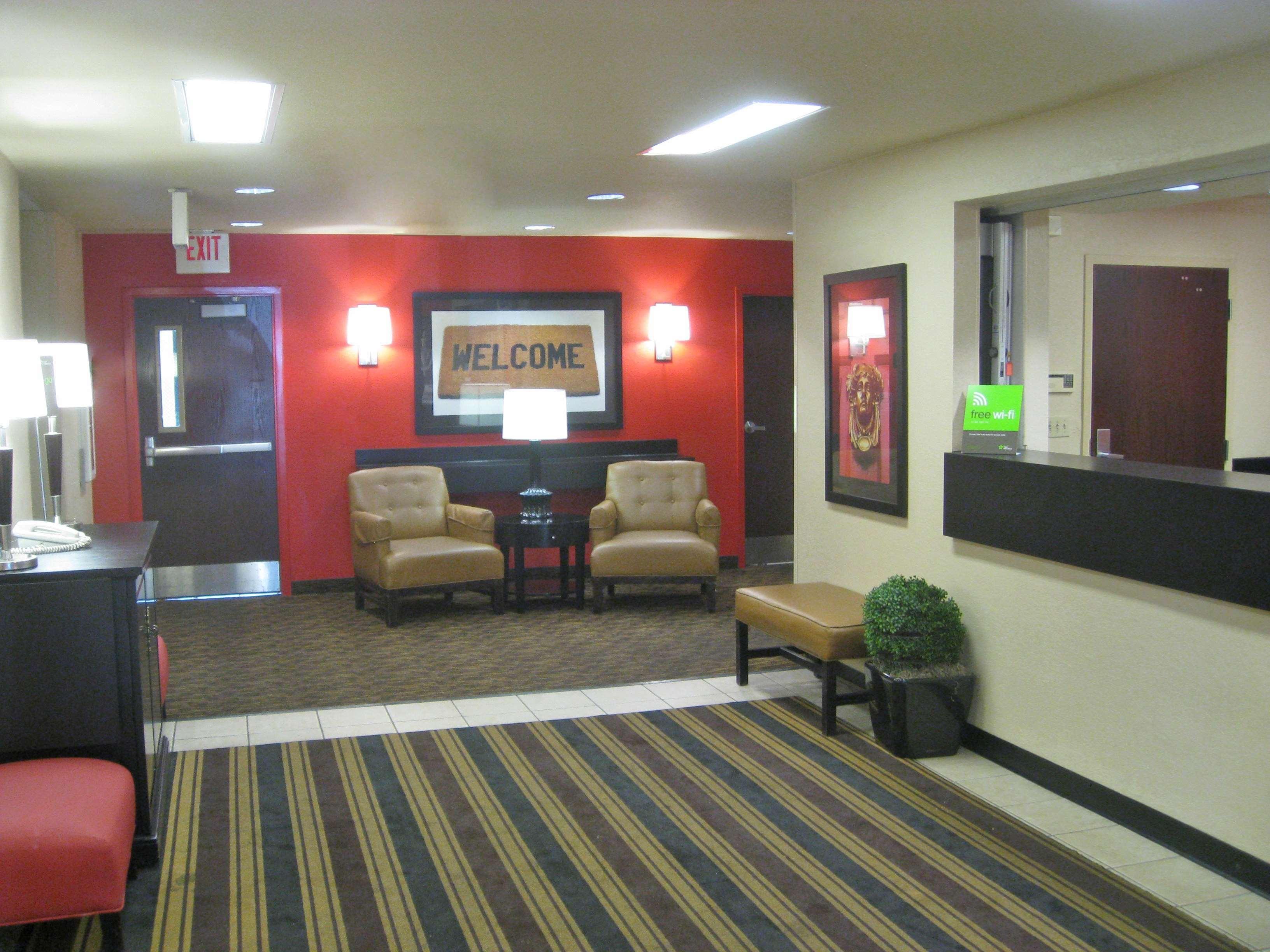 Vista Lobby Extended Stay America Suites Pensacola University Mall