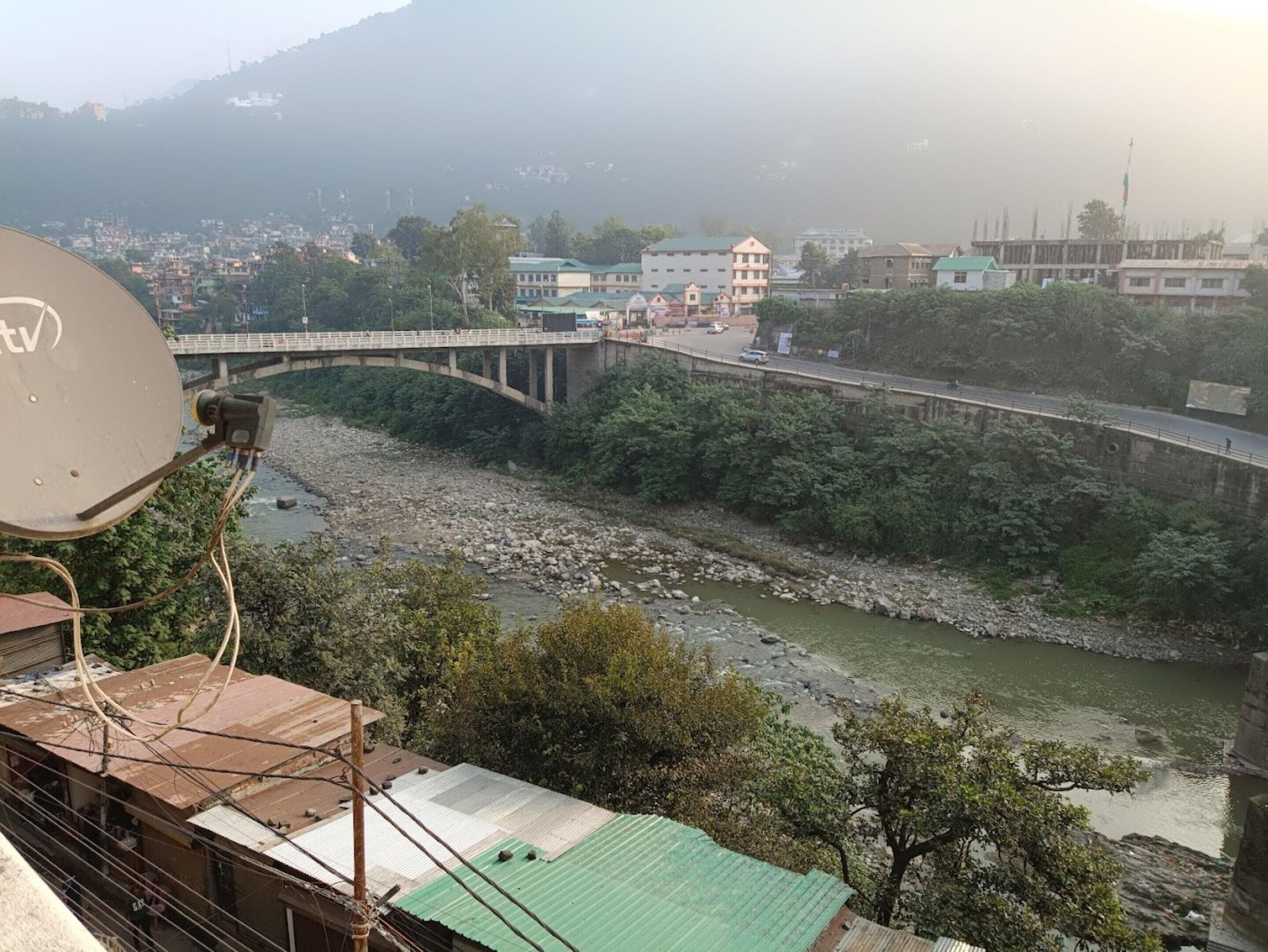 Comodidades del Alojamiento Goroomgo Koyal Mandi