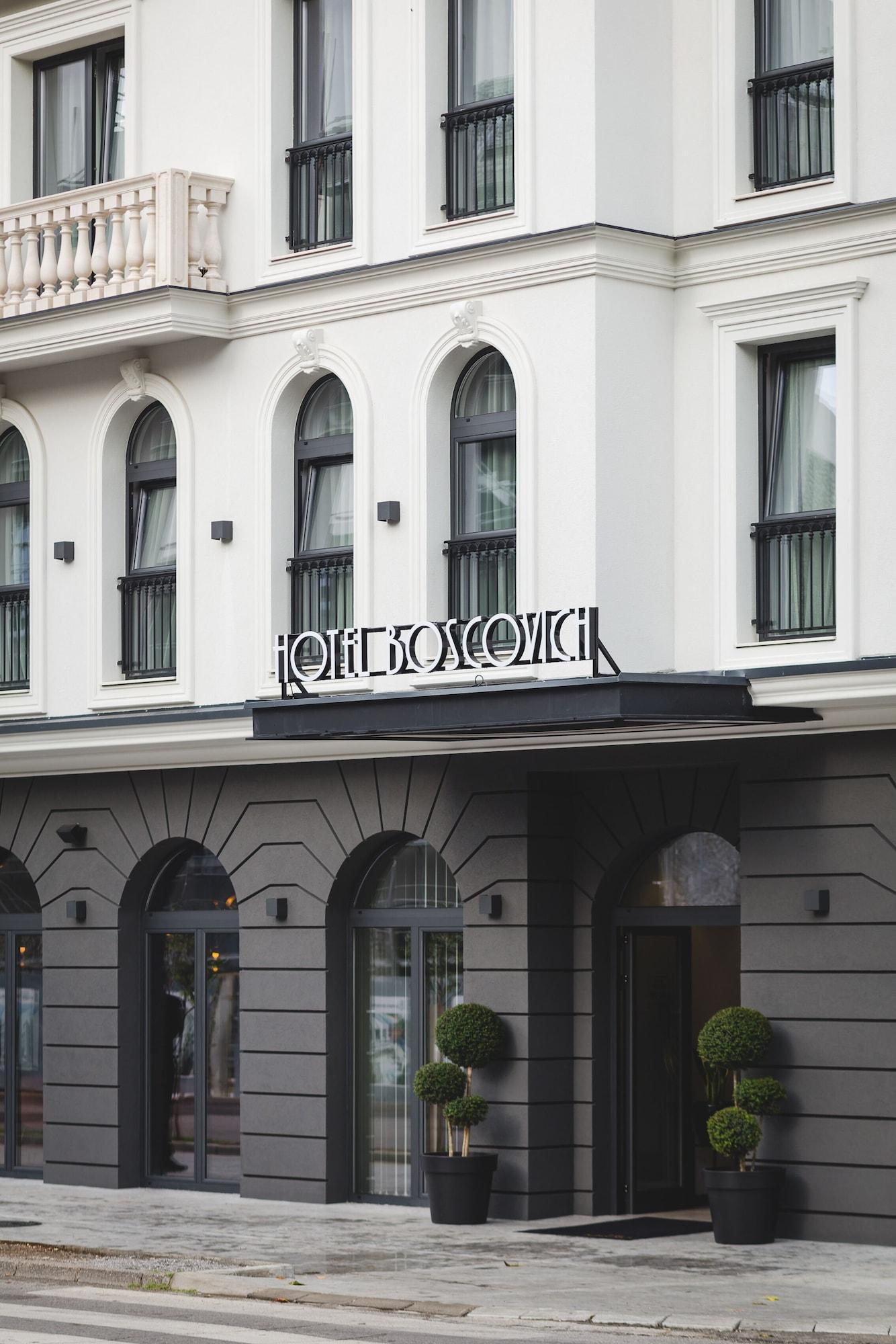 Vista Exterior Boscovich Boutique Hotel