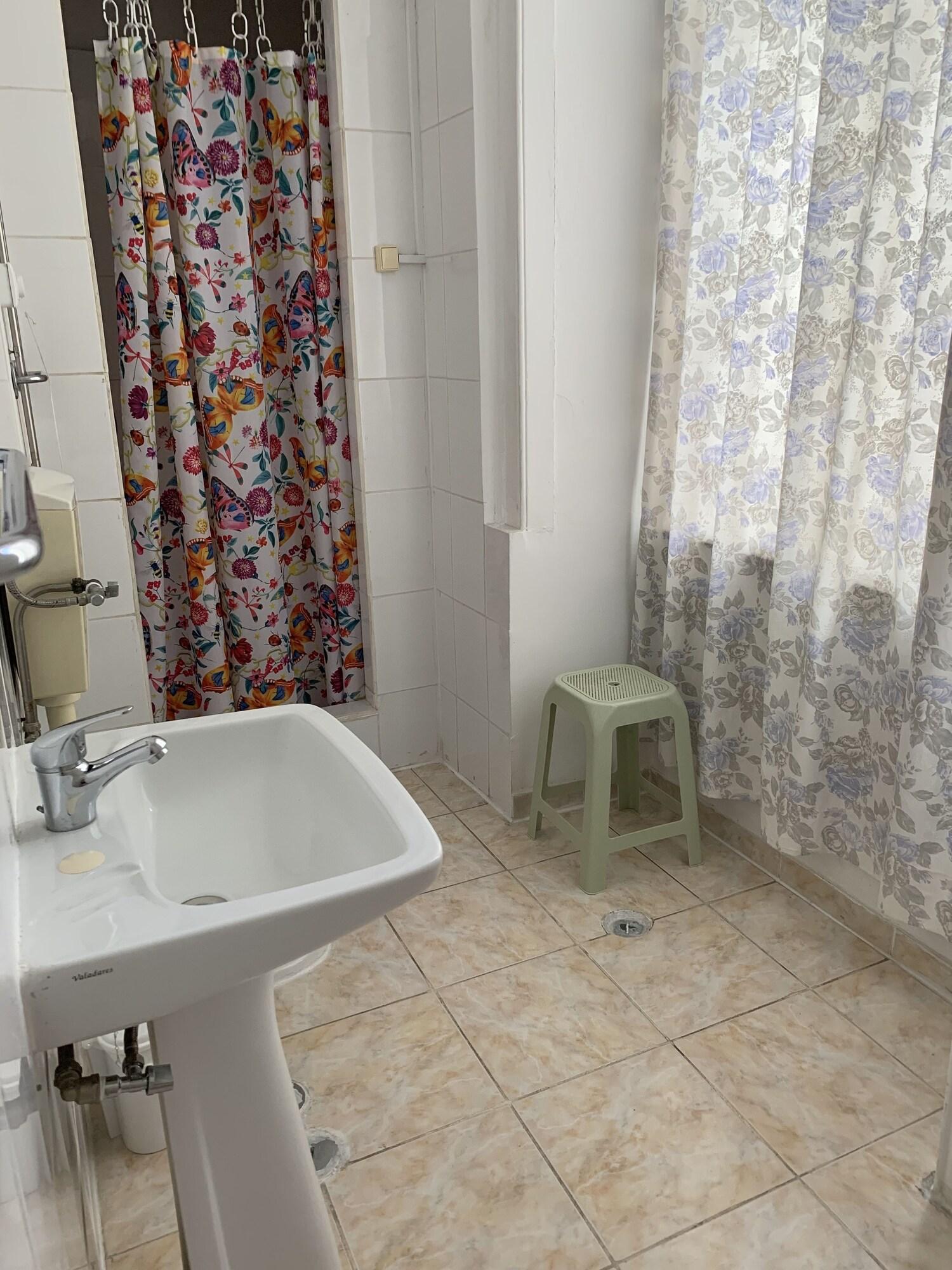 Equipamiento de Habitación Residencia White Love