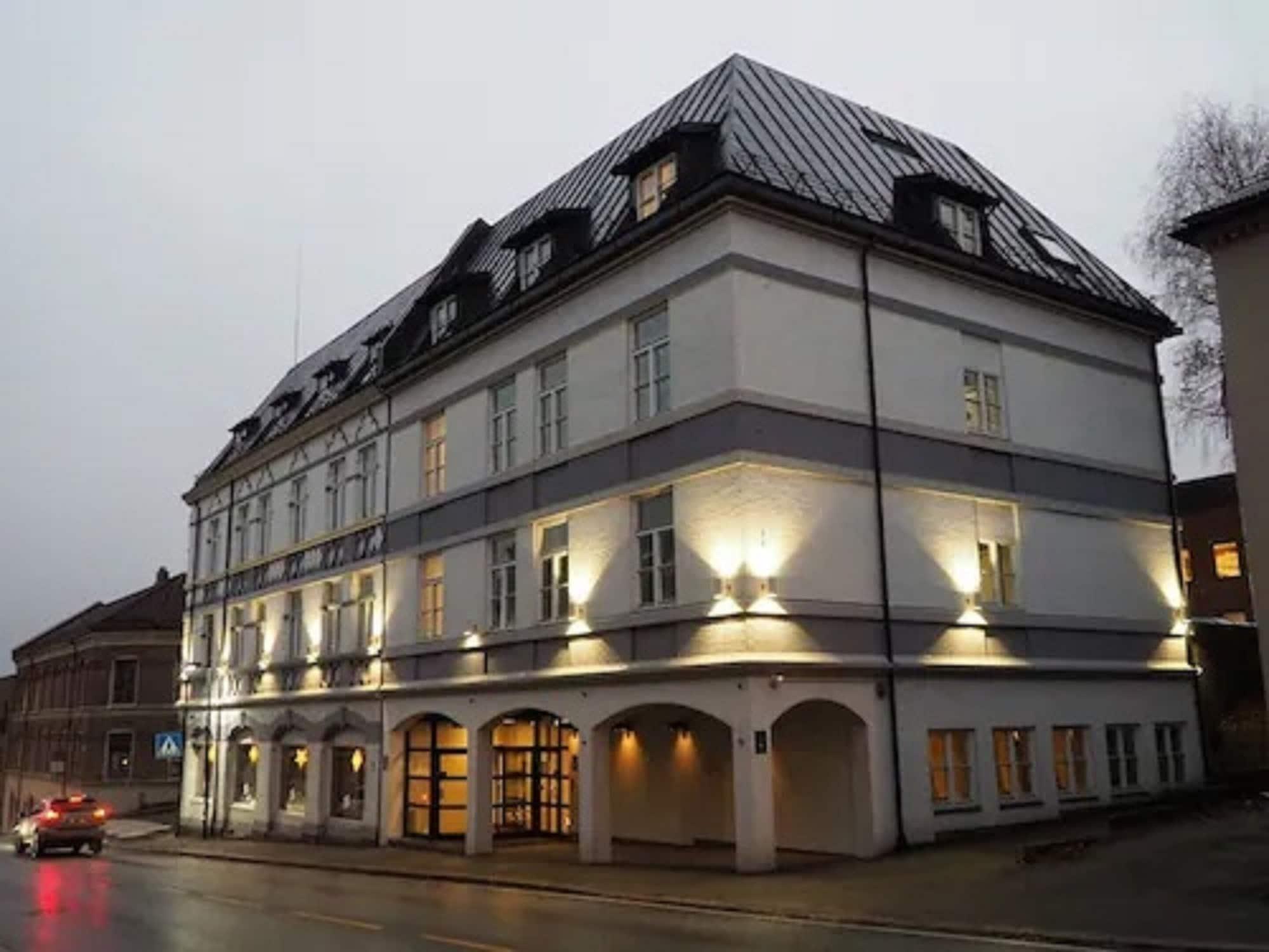 Varios Henriks Hotell