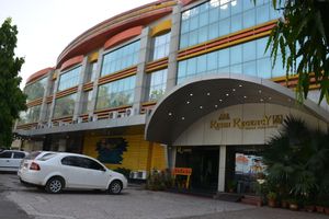 Alojamiento - Hotel Rishi Regency