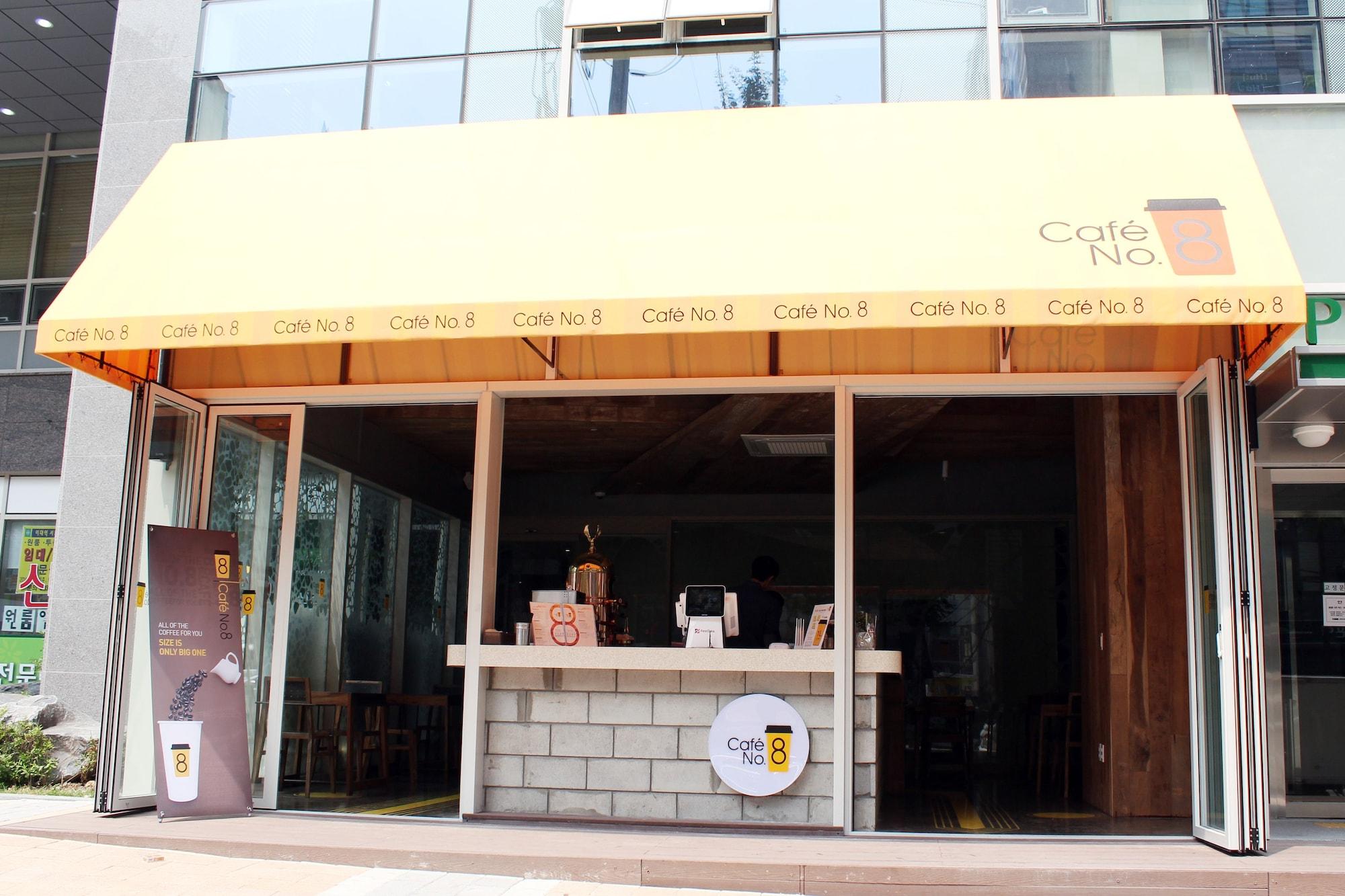 Bar/Salón Shinchon Ever8 Serviced Residence