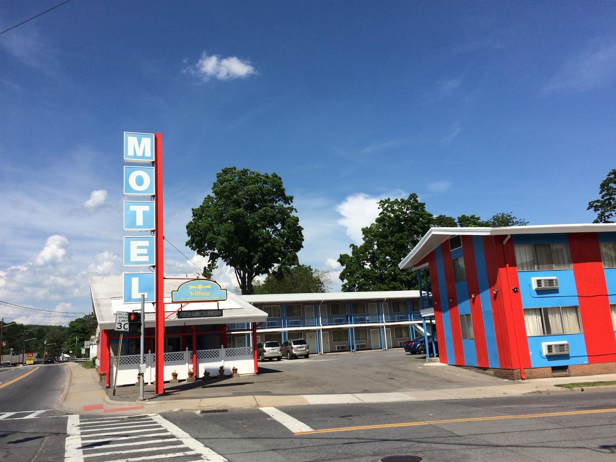 Varios Village Motel