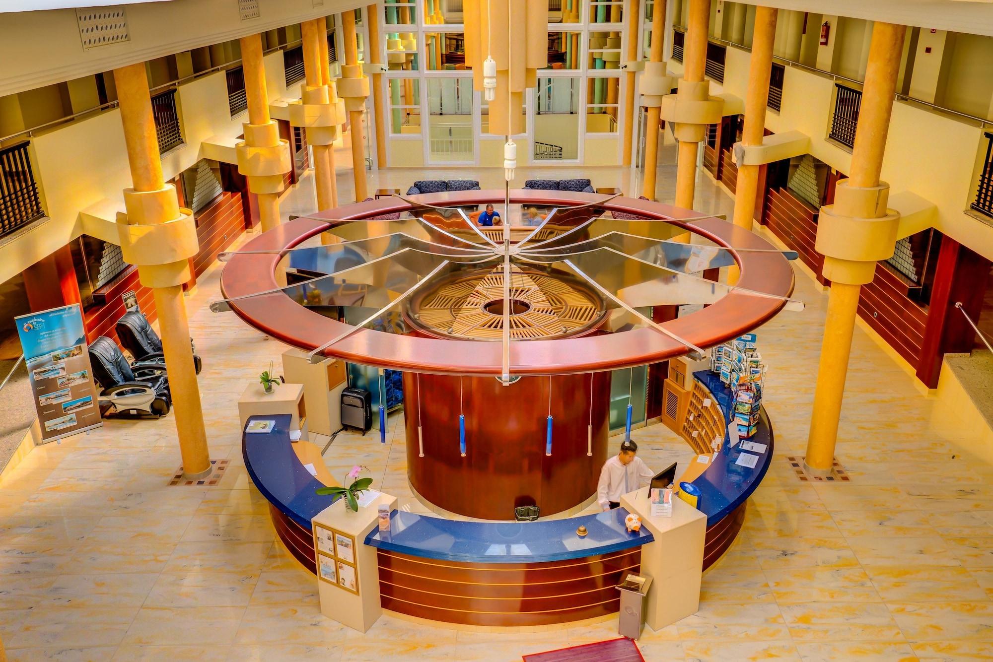 Vista Lobby SBH Crystal Beach Hotel & Suites - Adults Only