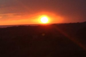 Alquiler Vacacional - Ebony Cottage, on a hill overlooking the Sea