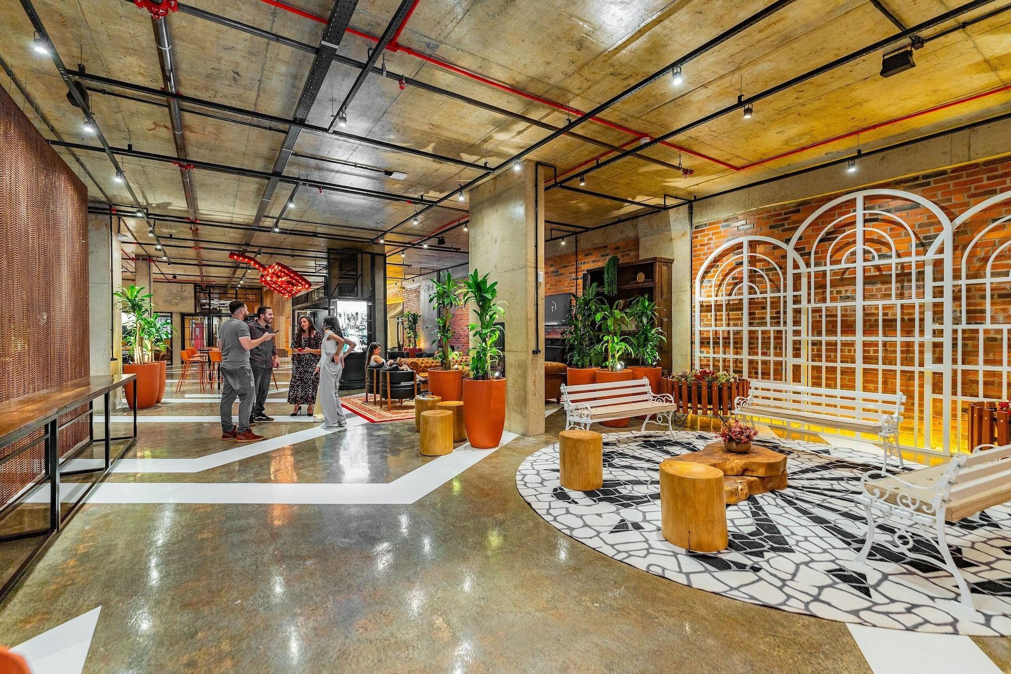 Vista Lobby Linked Batel by Xtay