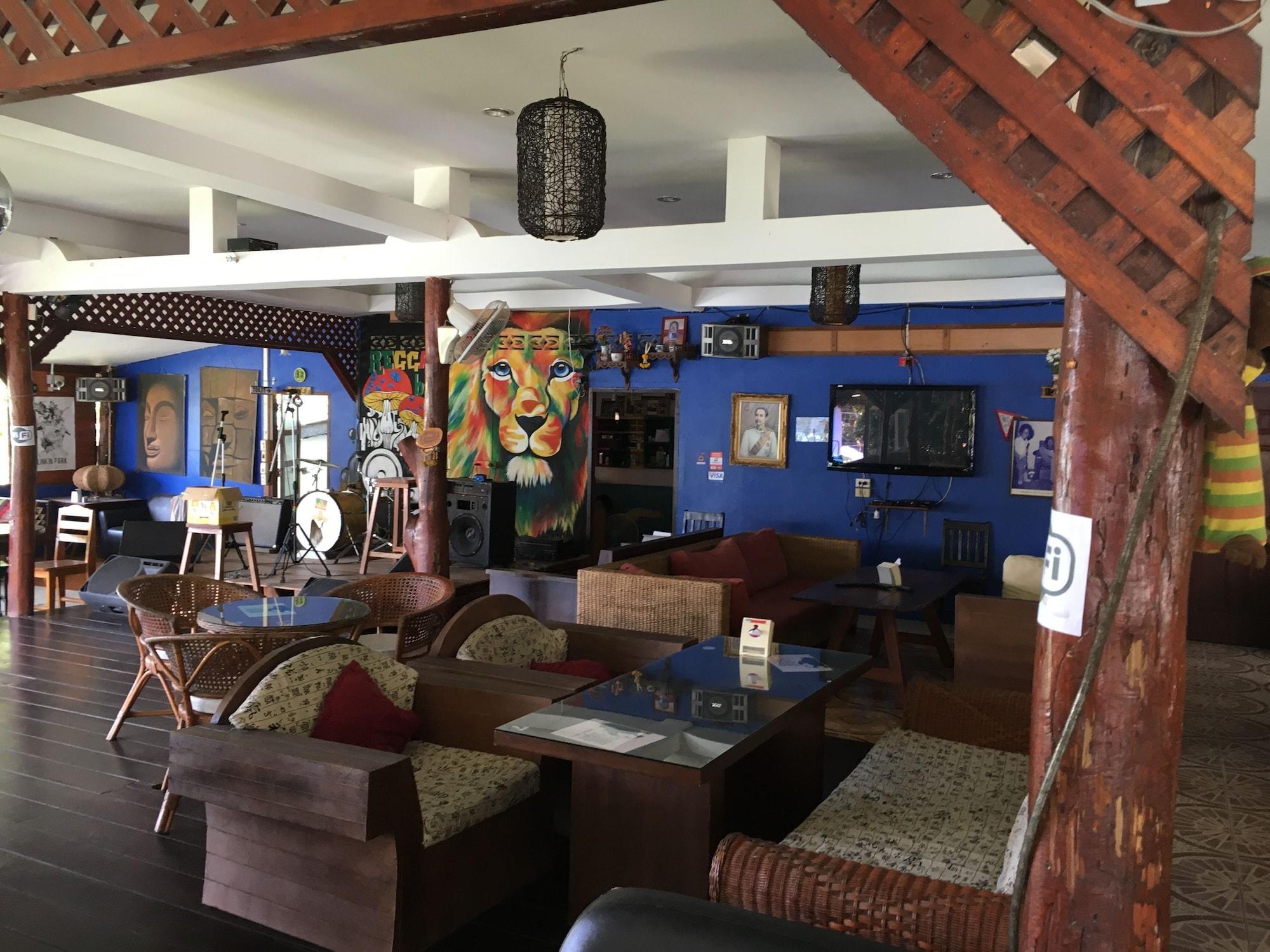 Vista Lobby Reggae Village