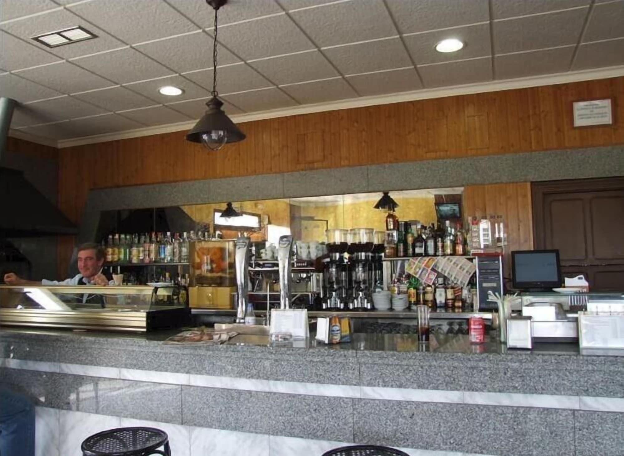 Bar/Salón Hostal Parador de los Galanes