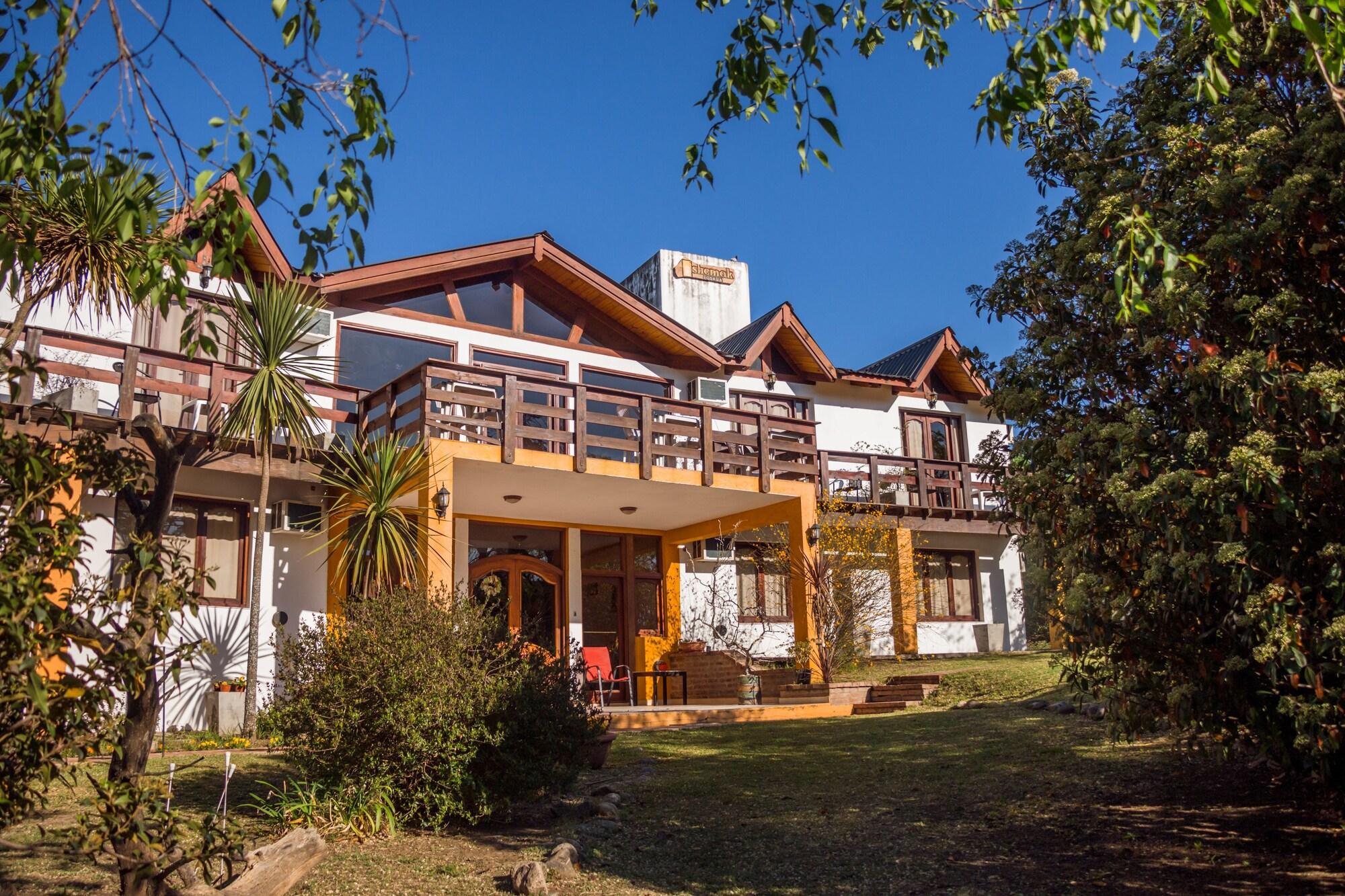 Varios Shemak Posada