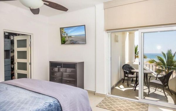 Mykonos Bay Resort at Zippers Surf Break - Hoteles con parque acuático en San Jose del Cabo, México