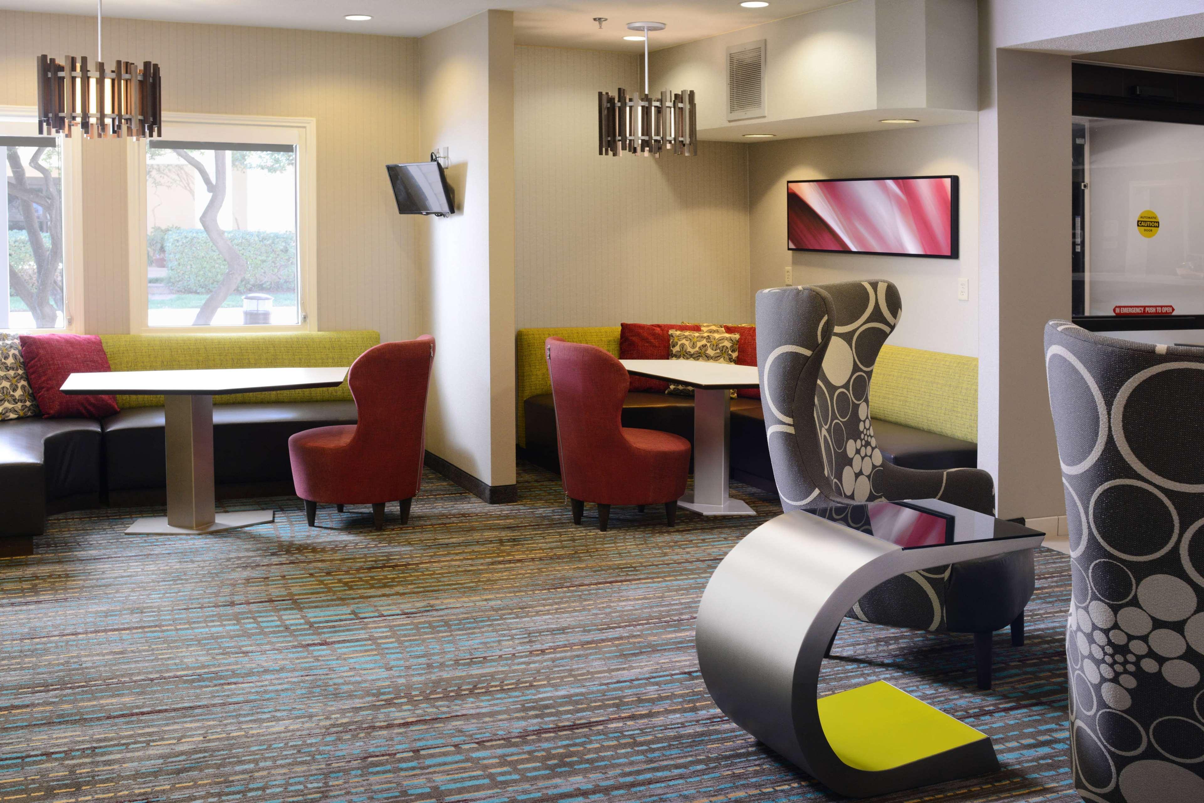 Restaurant Sonesta ES Suites Dallas Central Expressway