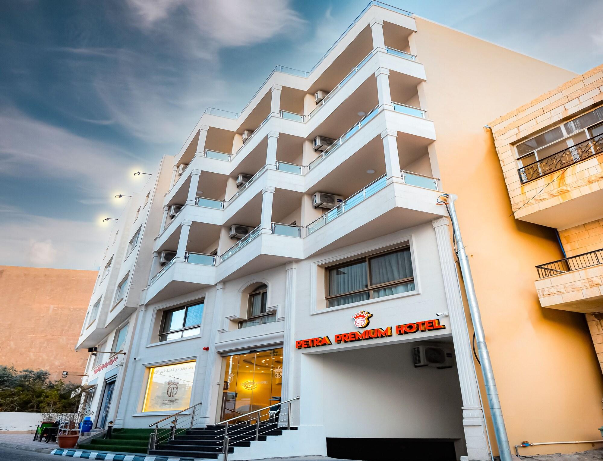 Vista Exterior Petra Premium Hotel