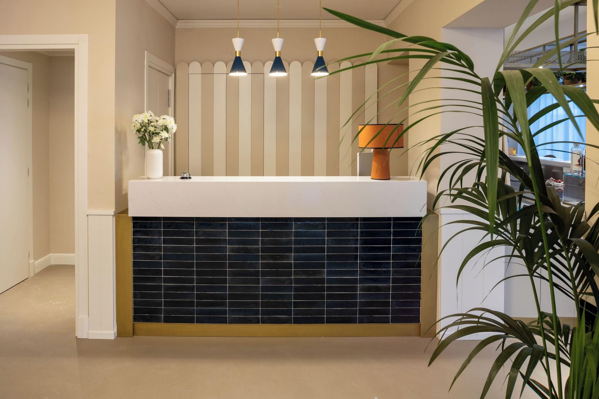 Vista Lobby Hotel Sablé