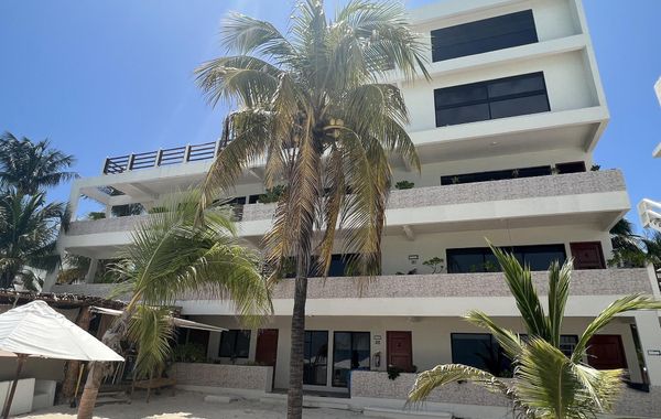 Cuxos Hotel Beachfront - Hoteles cerca de Playa Norte en Isla Mujeres
