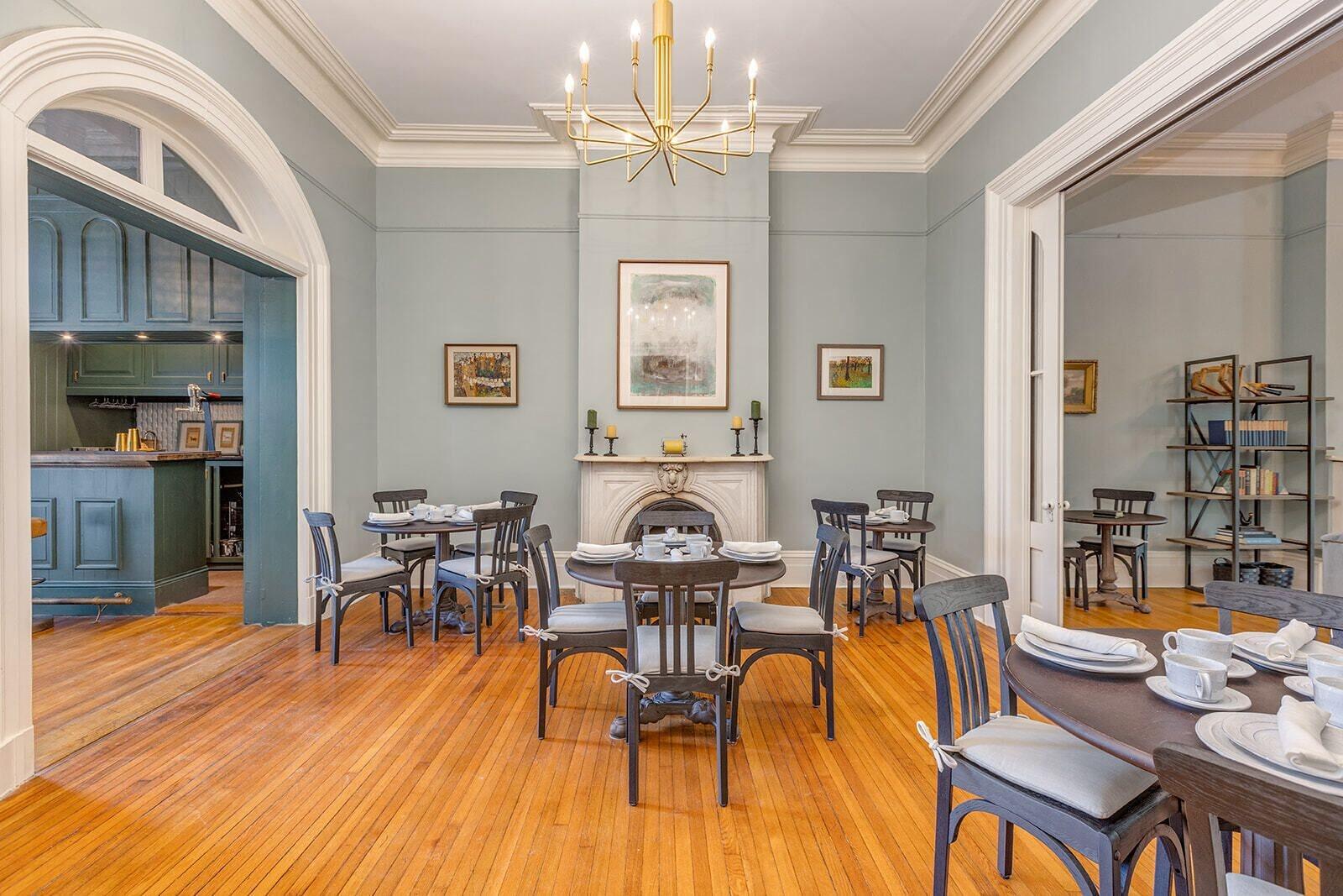 Restaurant Bellwether House
