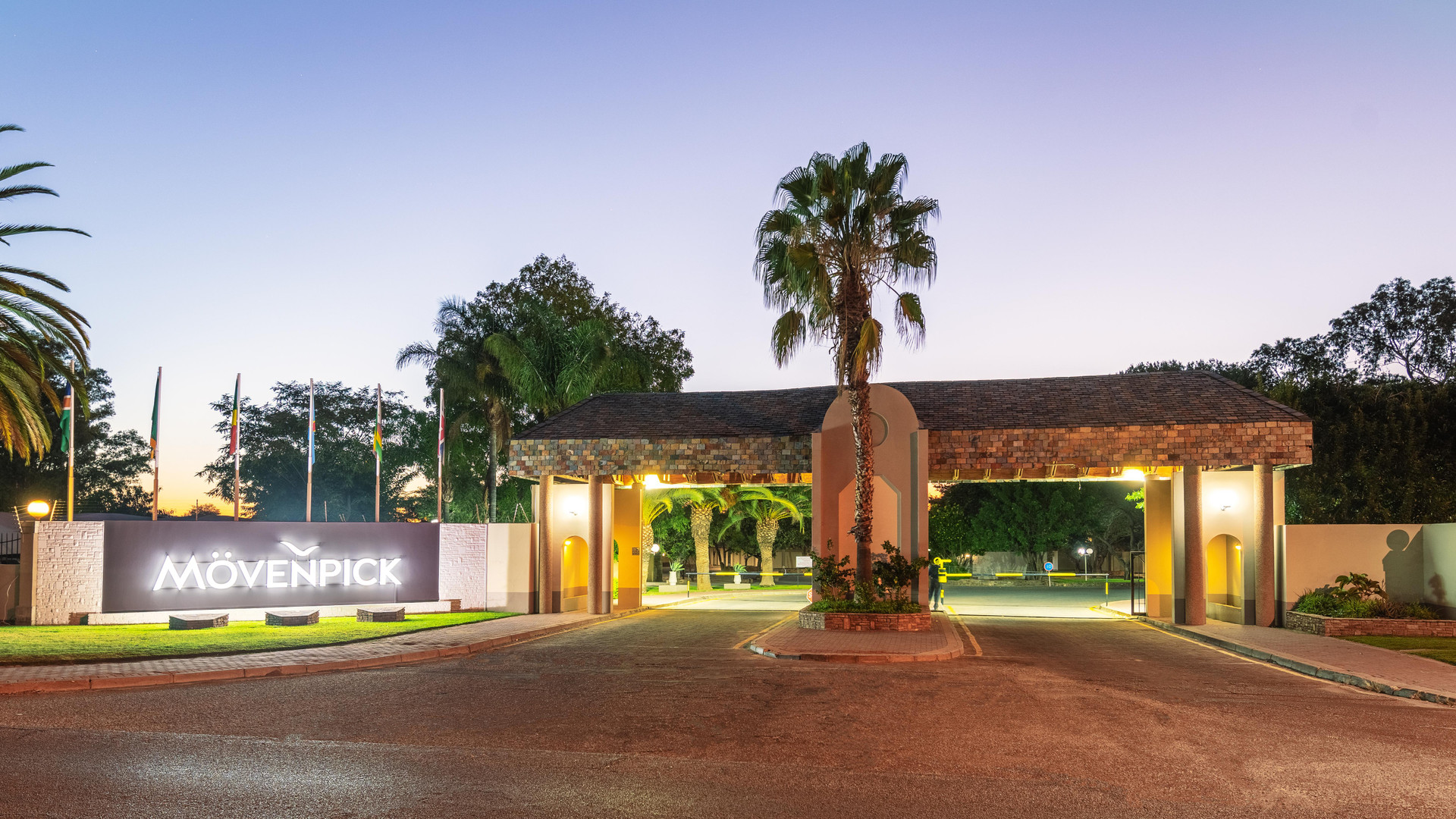 Vista Exterior Mövenpick Hotel Windhoek