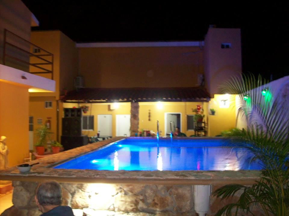 Vista Piscina Posada La Regia