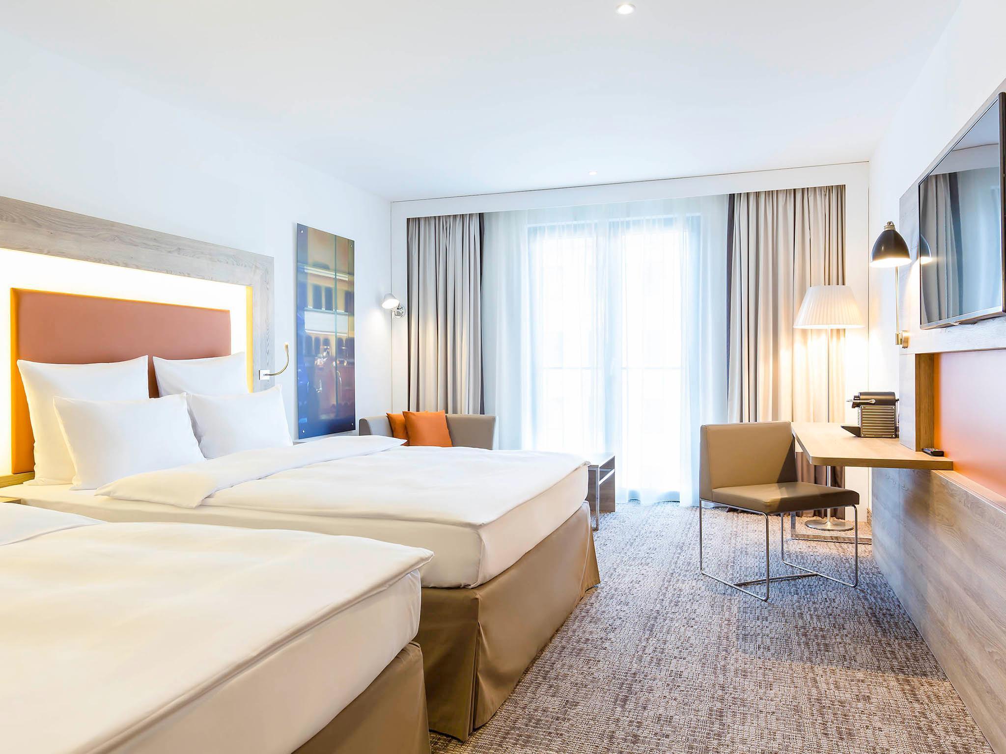 Vista Exterior Novotel Nuernberg Centre Ville