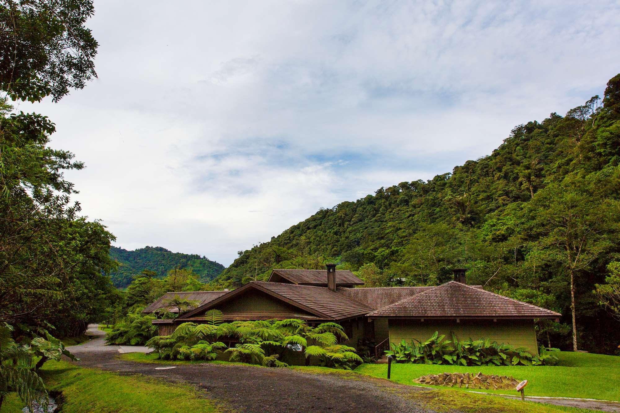 Vista Exterior El Silencio Lodge and Spa