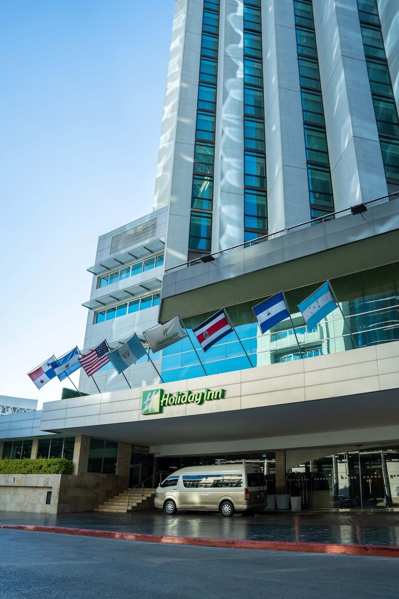Vista Exterior Holiday Inn Guatemala City by IHG