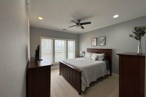 Alquiler Vacacional - Gorgeous Waterfront Condo on Spring Lake with Pool Access